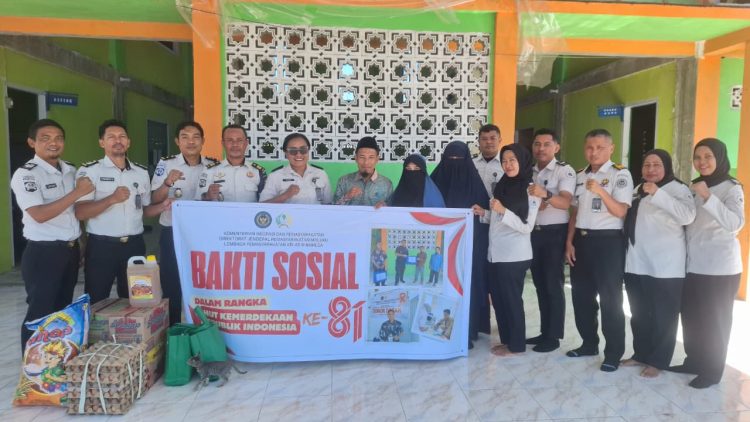 Lapas Namlea Berbagi Sembako di Pesantren Al-Anshor Jikumerasa