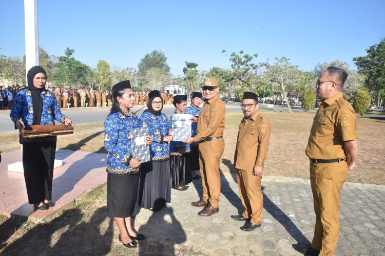 Dilantik, 1.951 PPPK Paruh Waktu di Kabupaten Buru