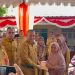Bupati Buru Serahkan Santunan untuk Korban Kebakaran dan Musibah Laut di Namlea