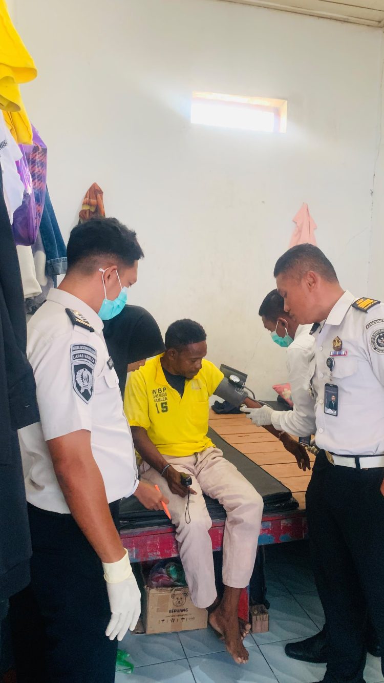 Lapas Namlea Proaktif Monitoring Kesehatan Warga Binaan