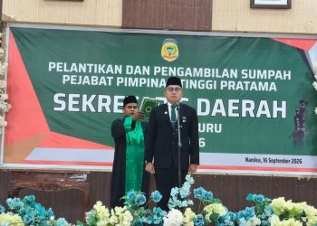Azis Tomia Jadi Sekda Buru Definitif