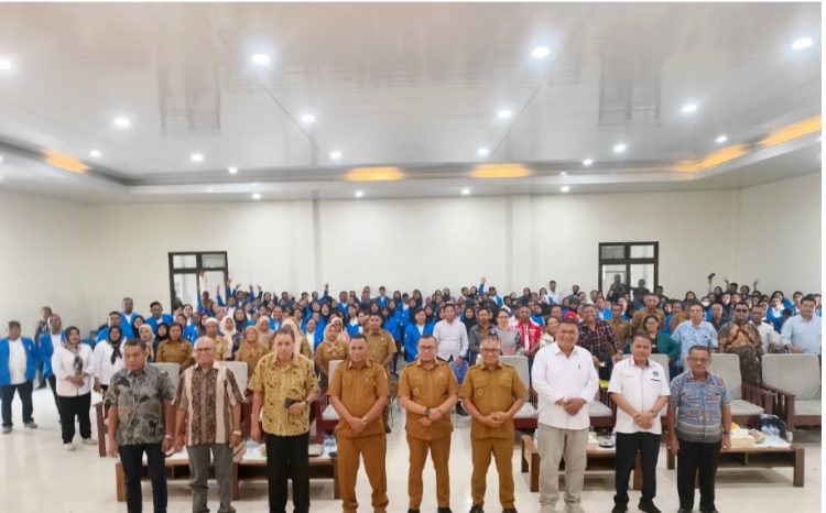 Di Tengah Defisit APBD, Bursel Tetap Berpihak pada Masa Depan Pendidikan