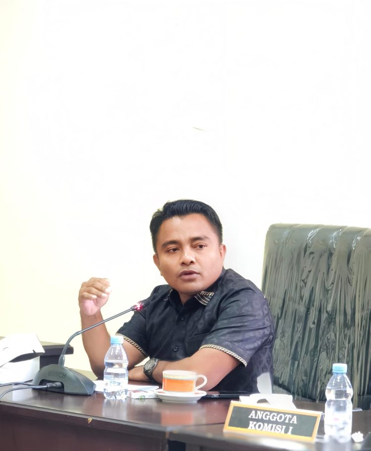 Komisi I Tak Dapat Anulir SK Bupati Buru